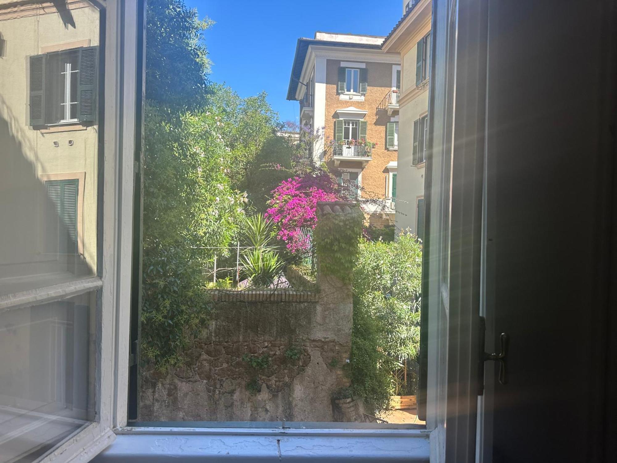 Green Window Roma Exterior photo