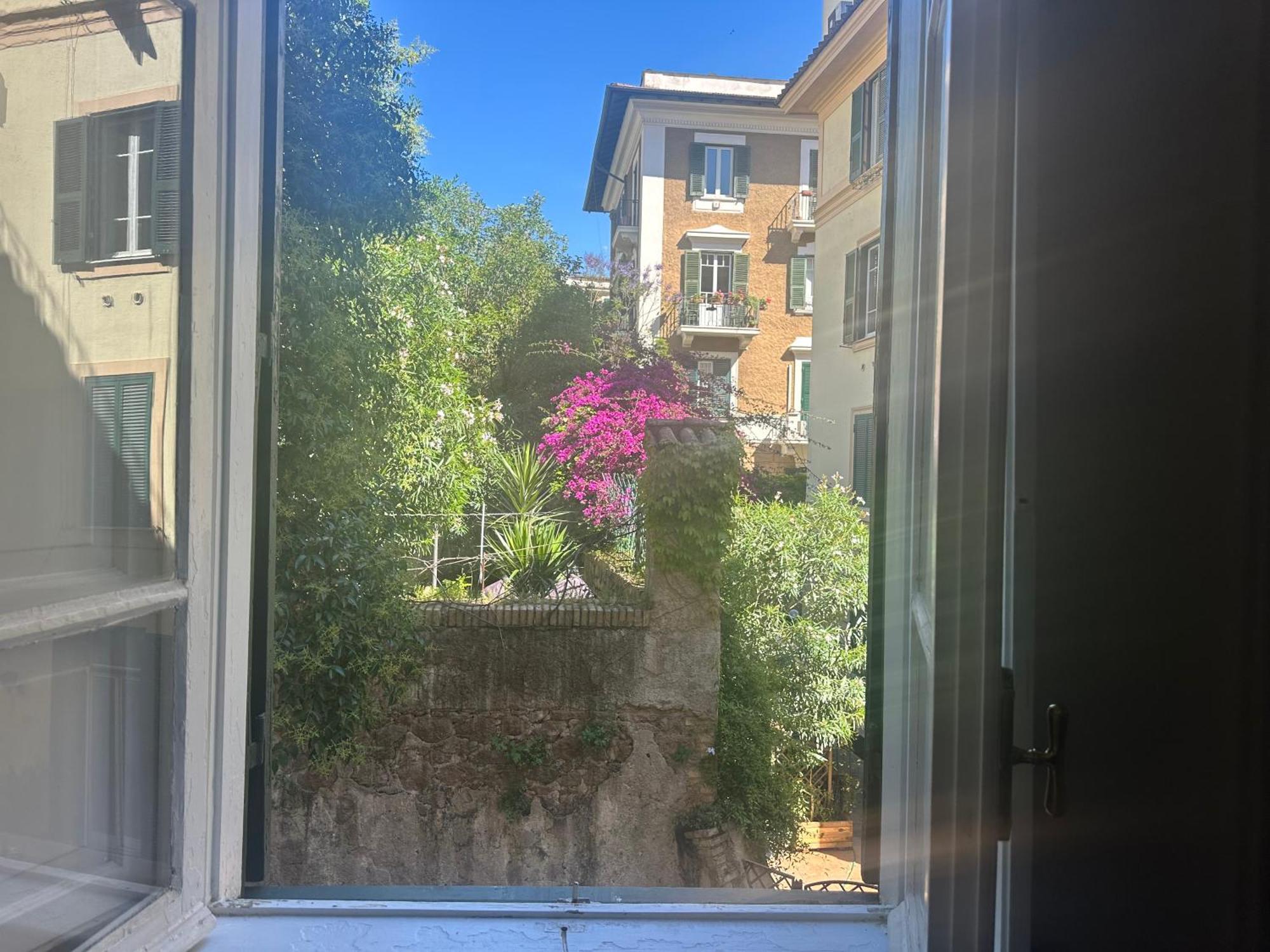 Green Window Roma Exterior photo